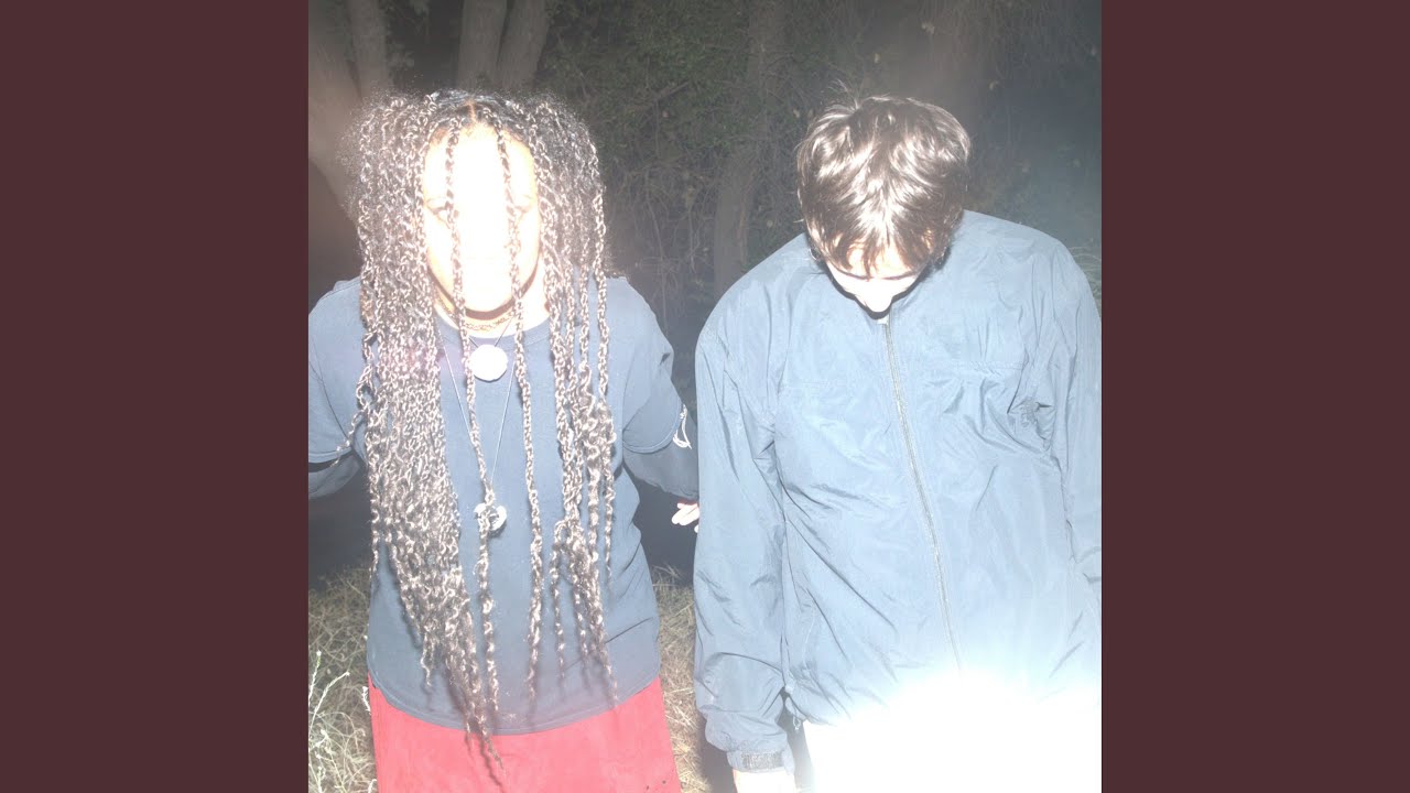 在 YouTube 上观看 Sway 在 YouTube 上观看 Sway