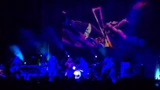ROBERT PLANT & CHRISSIE HYNDE Bluebirds Over The Mountain Live London