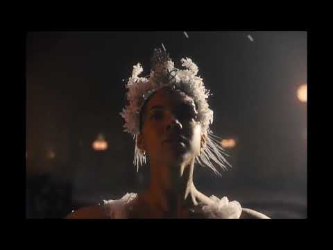 Amazon Christmas Brand Campaign 2020, The Show Must Go On