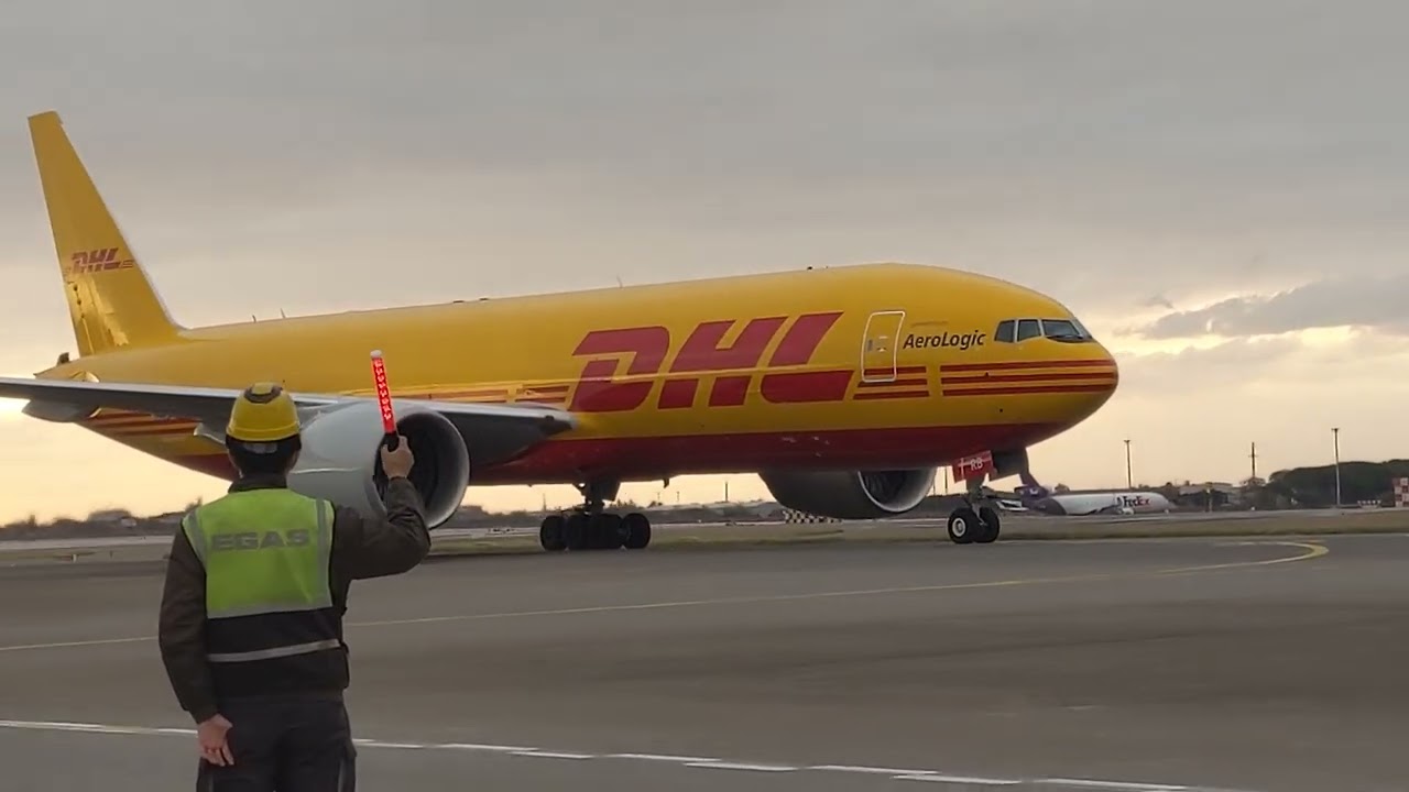 DHL Aviation B777-F D-AERB 3S614 opby AeroLogic taxi N 502 RCTP 5-Dec 25
