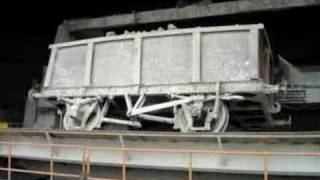 Tippler unloading wagons