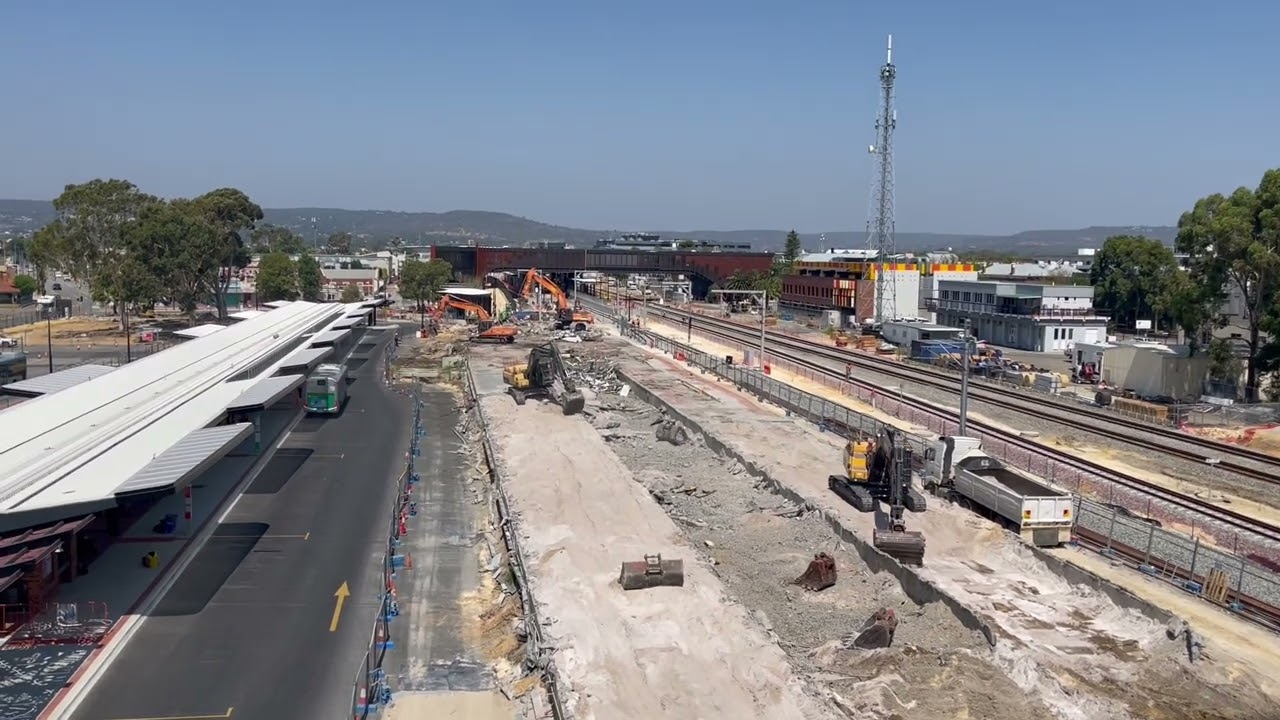 5 minutes of Midland station demolition.