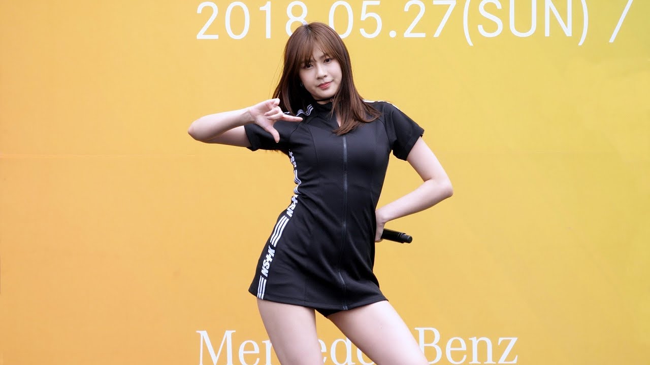 [4K] [180527] 에이핑크 Apink (오하영) - LUV 러브 (메르세데스 벤츠 기브앤레이스) 직캠/Fancam by PIERCE