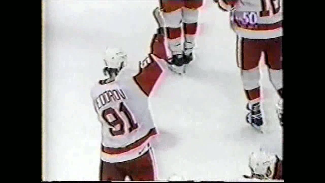 96/97 RS: Wsh @ Det Highlights - 12/26/96 (Fedorov 5 Goals)