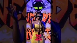 Download Lagu COTIZA BILLONE LA MAMÁ DEL DRILL EN EL TUNEL DEL GHETTO SESSION LIVE MP3