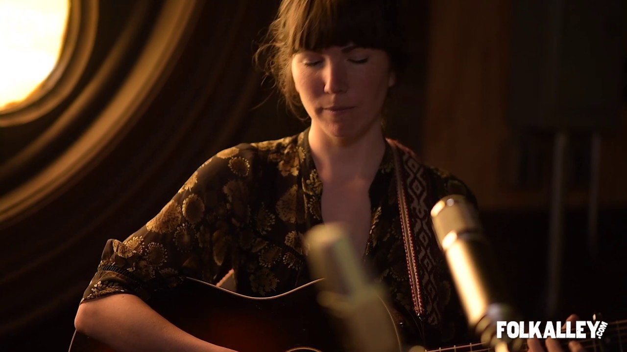 Folk Alley Sessions: Anna Tivel - 