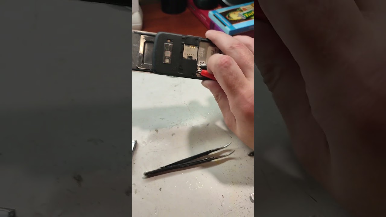 LG KF600 под восстановление