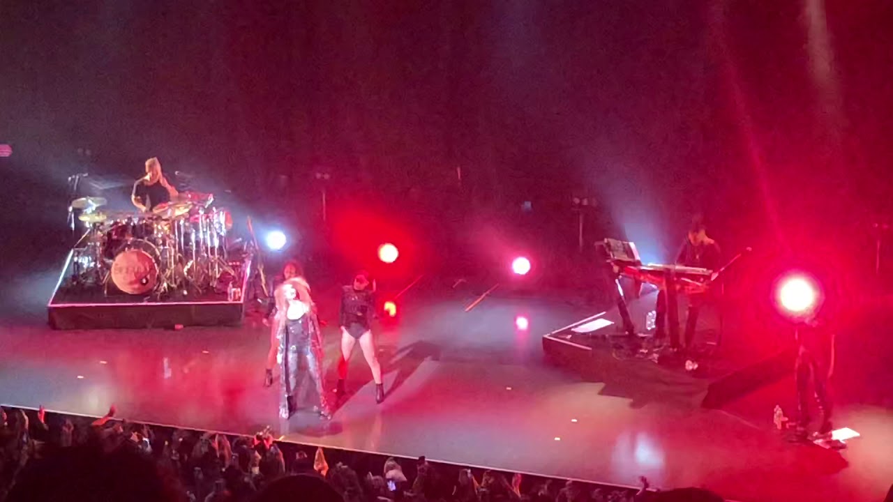 Sabrina Carpenter サブリナカーペンター SINGULAR TOUR in Tokyo
