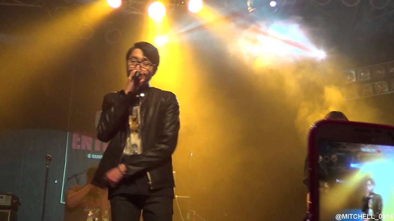 130105 크루셜스타 단독콘서트 Flat Shoes - YouTube