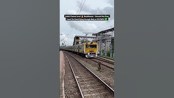 India’s Fastest EMU🔥 Barddhaman - Howrah Non Stop Local Via Chord flying through Bally at 95 KMPH ✅