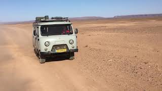 UAZ Buhanka offroad adventure in the Sahara