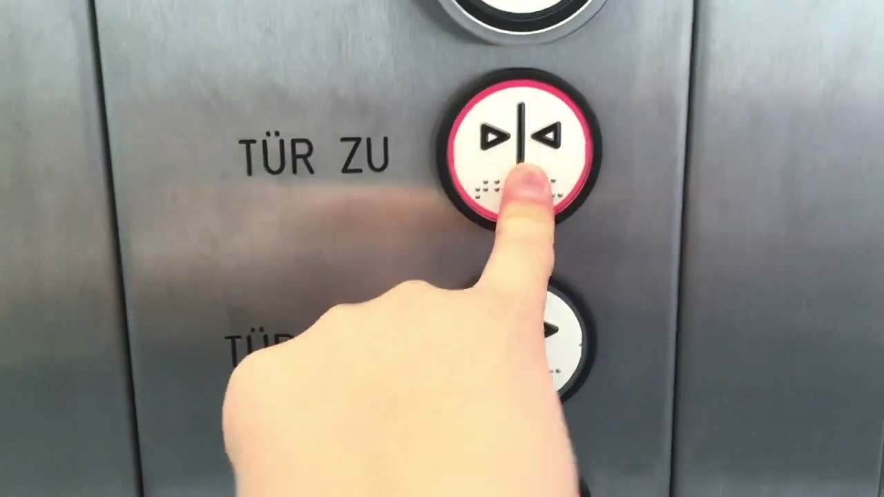 Stuttgarter U-Bahn Station Staatsgalerie