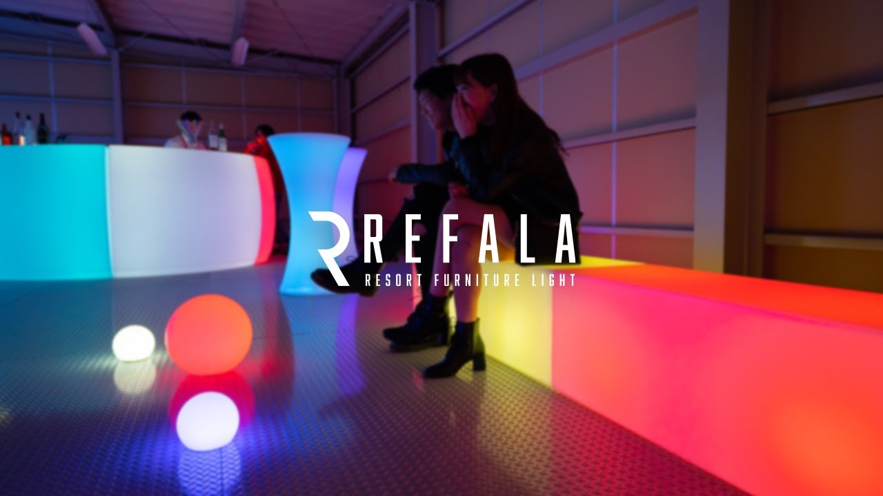 お洒落な光るバーカウンター パーティーの受付にも使える！ お洒落な光るバーカウンター パーティーの受付にも使える！