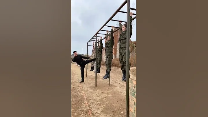 #tiktokviralboom #shorts  |  china army training girl | china girl army training shorts - DayDayNews