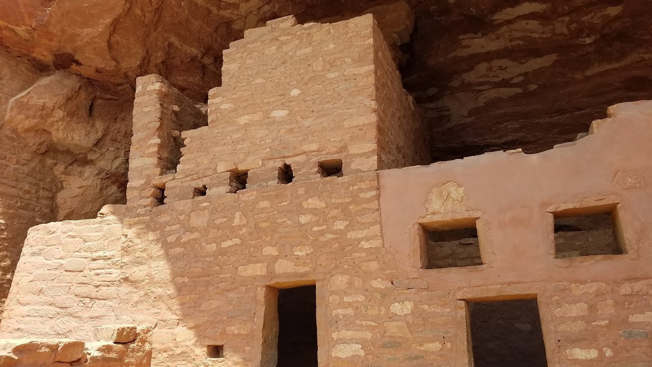 Living in Native American Houses during Ancient Times