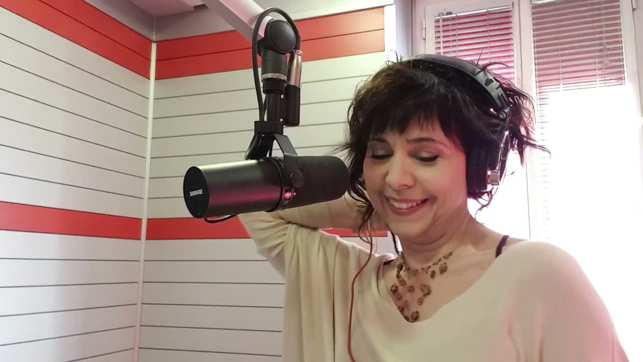 DIFETTIVI  e SOVRABBONDANTI (La prof al Morning Show 2 - 10^)