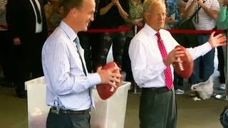 Information David Letterman, Peyton Manning throw footballs at taxis Update