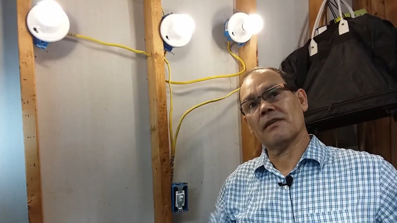 336a - "Como Instalarle tres Lamparas a un Apagador o Switch? ?