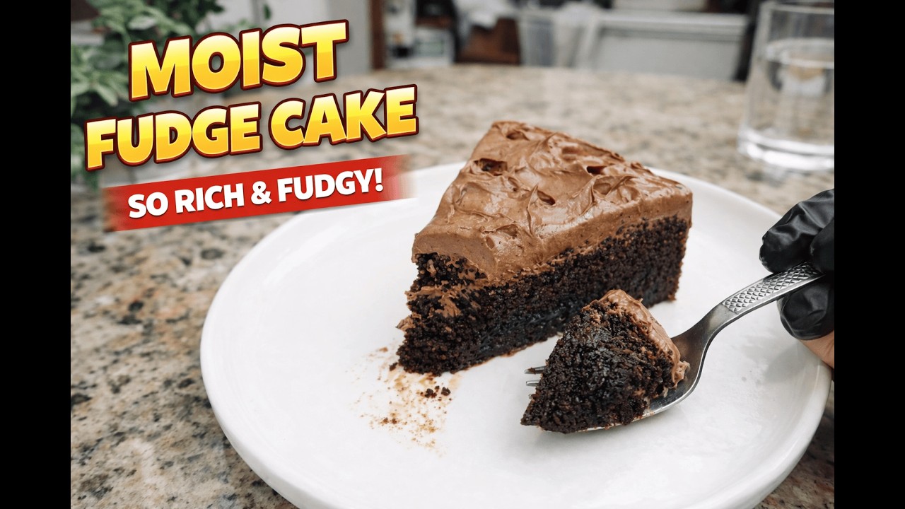 The Chocolate Fudge Cake That Stays Moist for DAYS (No Layers!)