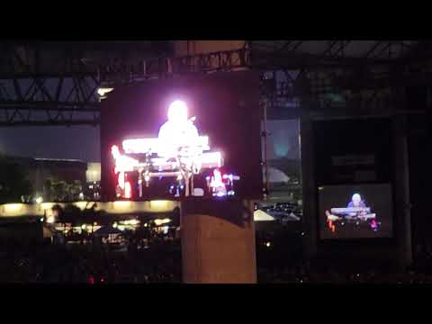 It Keeps You Runnin Doobie Brothers Tampa