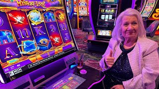 My Mom Cracked The Code To Always Win At Slots screenshot 3