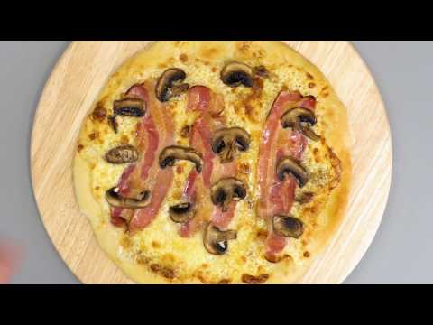 Βίντεο: Πίτσα με ζαμπόν, φέτα και ραπανάκι