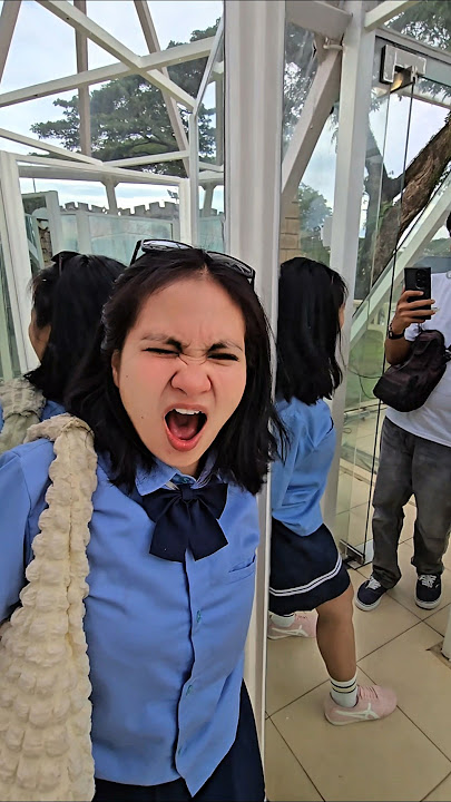 Download lagu yeah, sis, I'm so stuck😀😂🤣🤣🤣 #trandingshorts