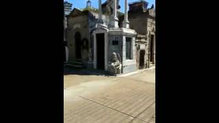 Yilmaz Arikan- Evita Peron-Mezari