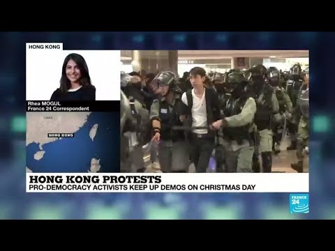 hong-kong-police-fire-tear-gas-at-protesters-during-christmas-day-demonstrations