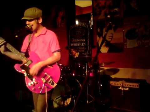 The Escobars - Is There Anybody Out There?   Live @ The Mad Ferret 13.03.10