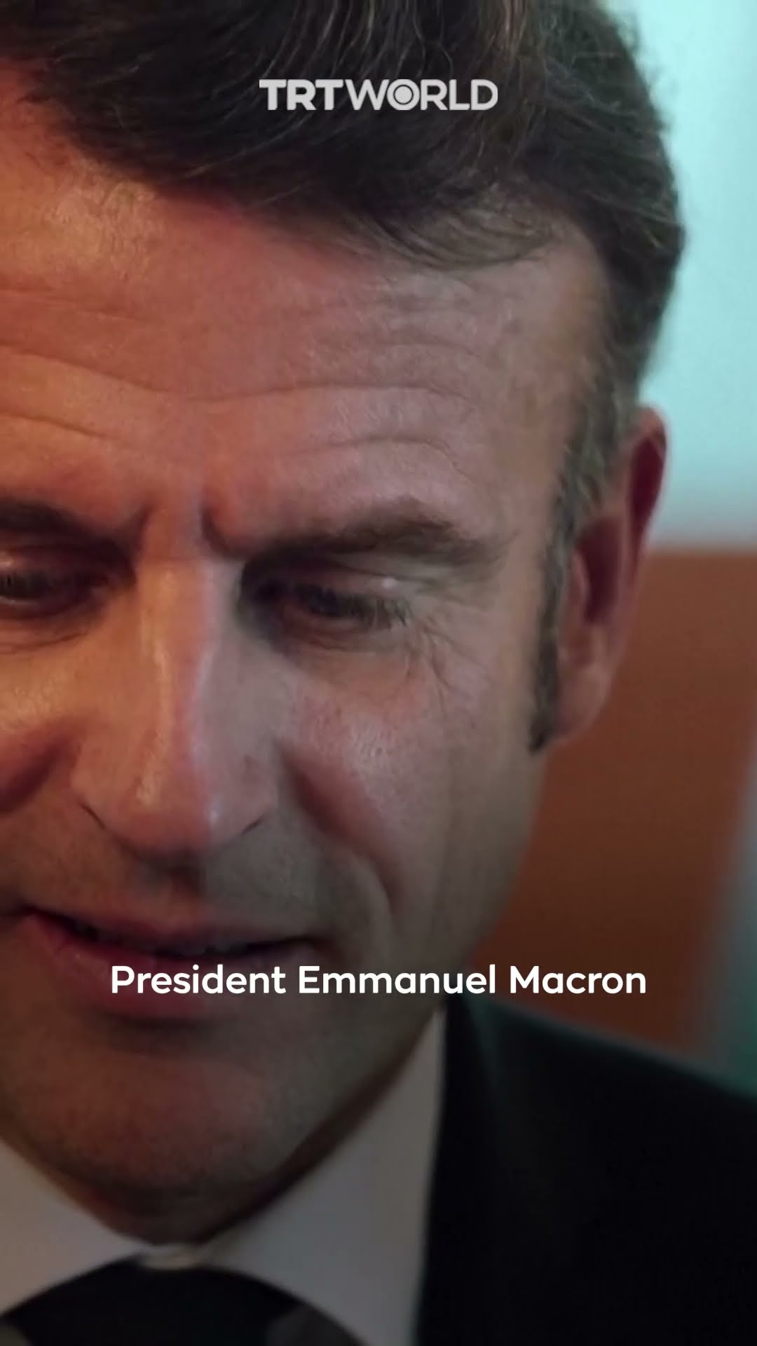 France plunges into political chaos amid deepening economic crisis