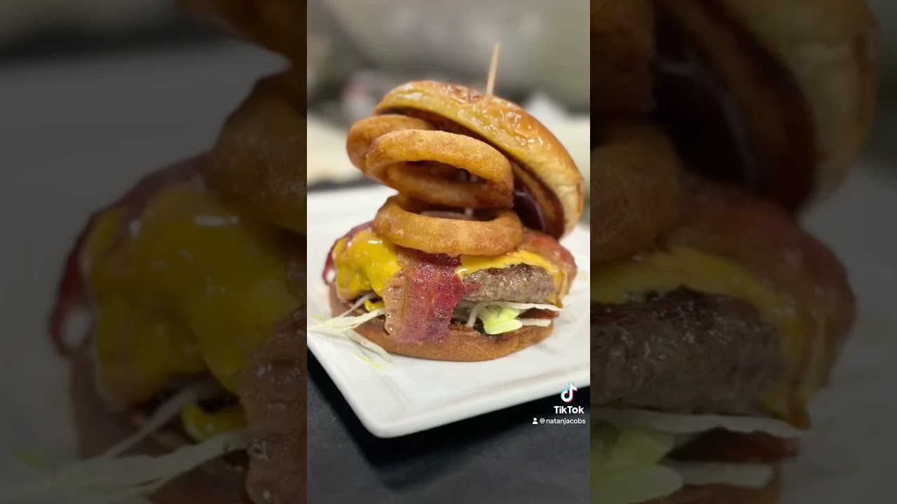 Top 9 Best Burgers In Tempe AZ | Living In Tempe, Arizona | 