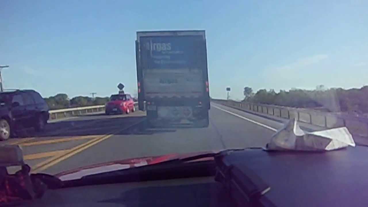 Brakes on fire In an "airgas" Truck.....Flammable??? YouTube