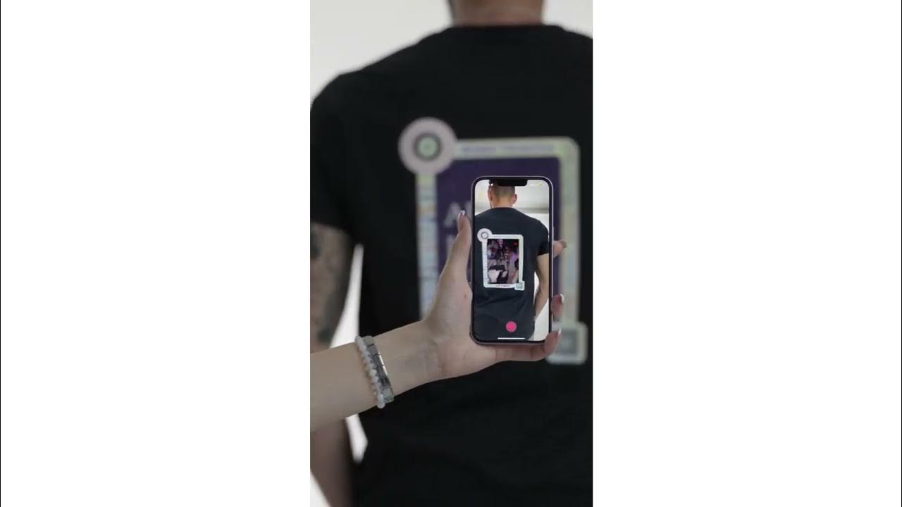 Жива тениска - YouTube