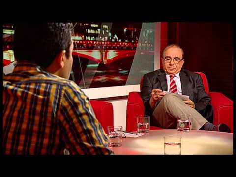 پرگار میزان سازگاری سوسیالیسم با دمکراسی