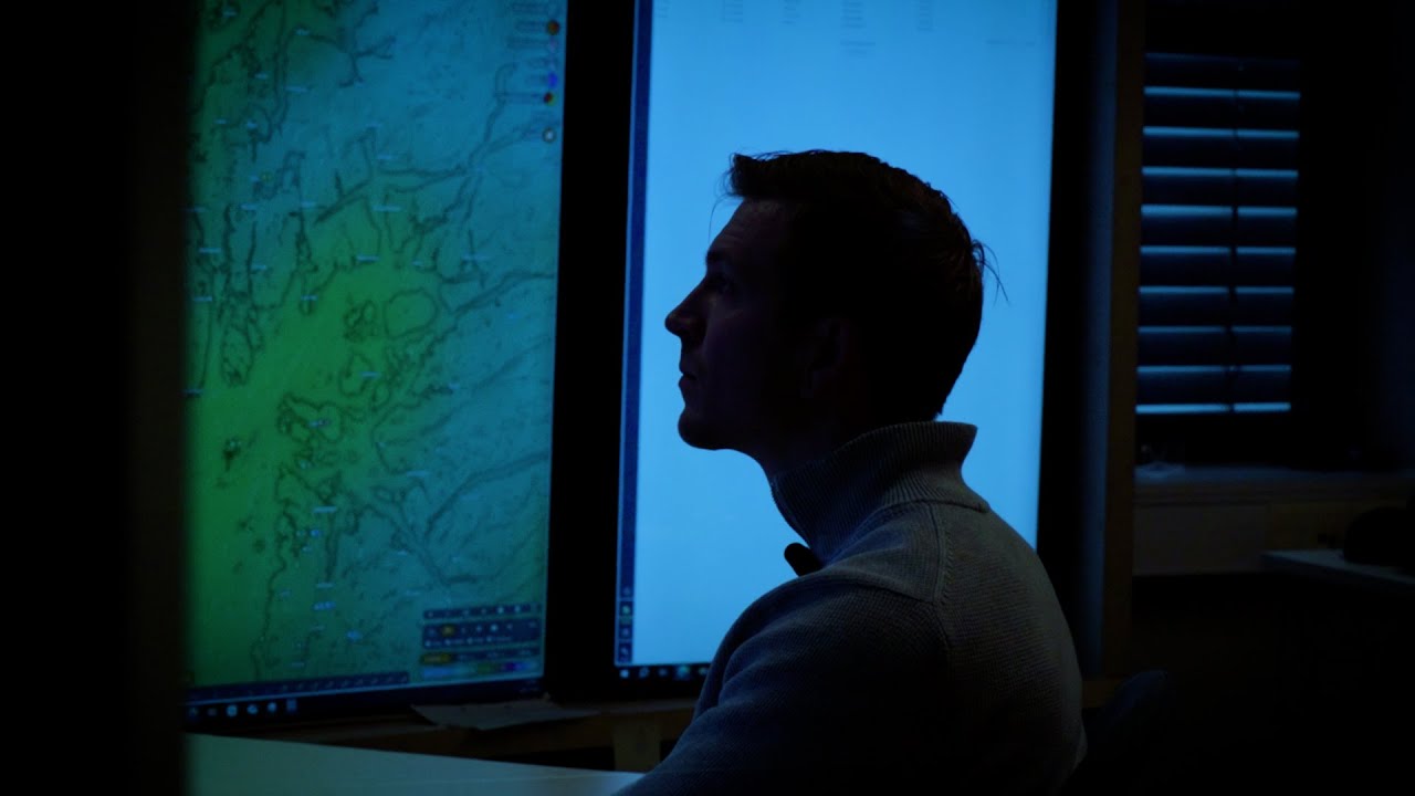 Autonomous net cleaning for fish farming