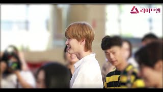 Lee Jong-Suk, With A Bright Angelic Smile At Gimpo Airport