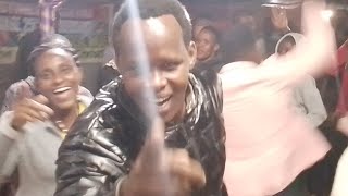Paulo Siria live Mashuuru kenya Praise and worship