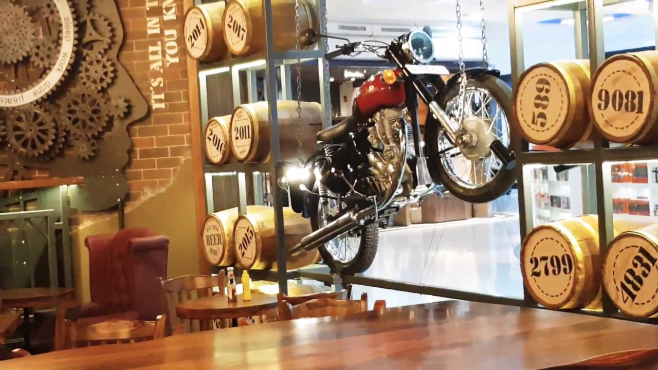 New Delhi Airport Terminal 3 Bar Restaurant Most Stylish Beer Bar - YouTube