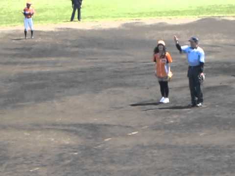 2013年4月13日愛媛マンダリンパイレーツ開幕戦始球式 Daisy×Daisy（ＭｉＫＡ）
