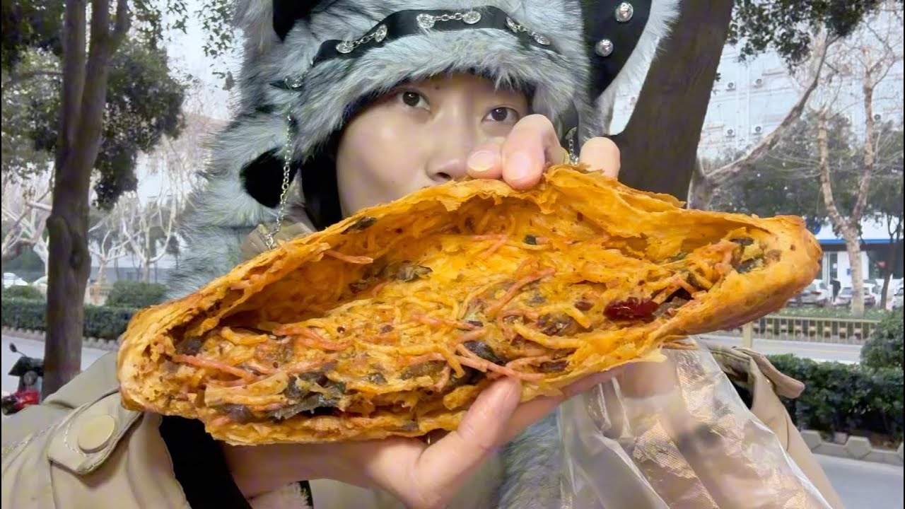 在天津，大饼可以夹一切，在运城，馍可以夹下万物#来过来尝尝这个