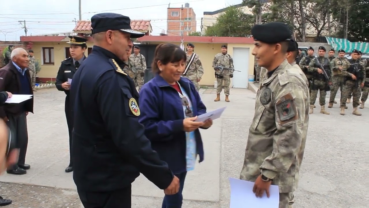 27 EFECTIVOS DEL CEOP ASCENDIERON GRADO INMEDIATO SUPERIOR