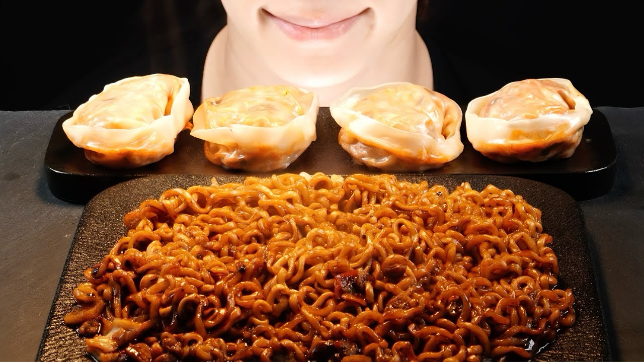 🥟 왕김치만두 + 🍝 짜장라면 먹방 ASMRKing Kimchi Dumplings & Jjajang Ramen Mukbang ASMR