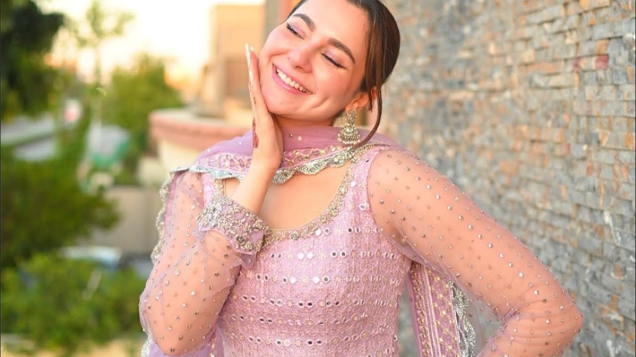 Faiza Saqlain Saeela Pink Bridal Collection Chiffon  Hadiz outfit