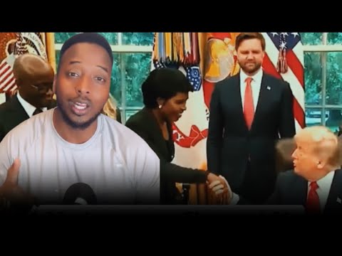 Trump Waa Shaxaari Waynaaday Shukaansi Live Ah Somali Cowboy