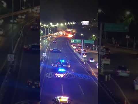 Incendio de camioneta en Bernardo Quintana Querétaro