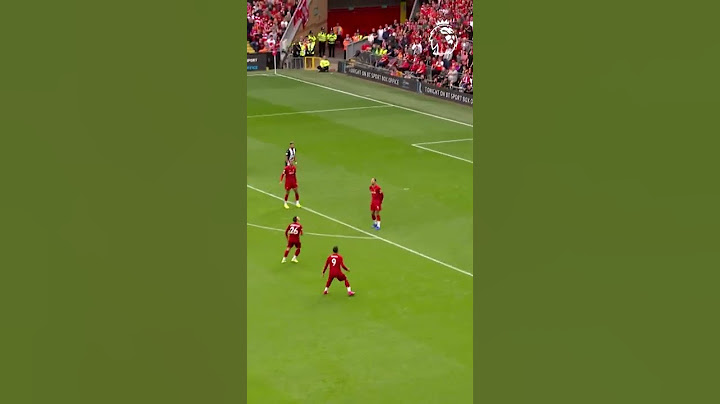 Virgil van Dijk shakes it off! #shorts