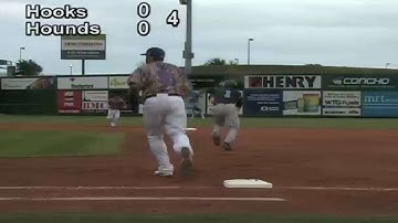 Delino DeShields steals his 44th bag for the Hooks