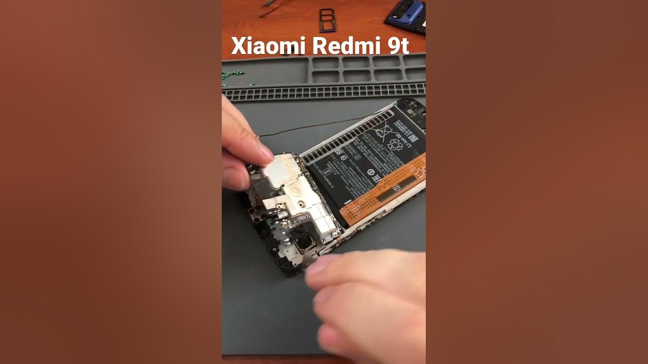 Разборка Xiaomi Redmi 8. Как снять заднюю крышку, поменять дисплейный модуль и б