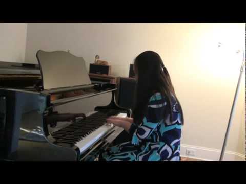 10-year-old piano prodigy plays Sonatina